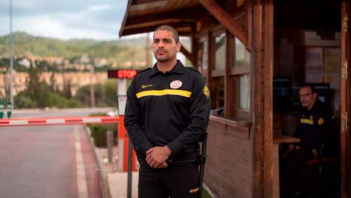 SEGURIDAD Y VIGILANCIA